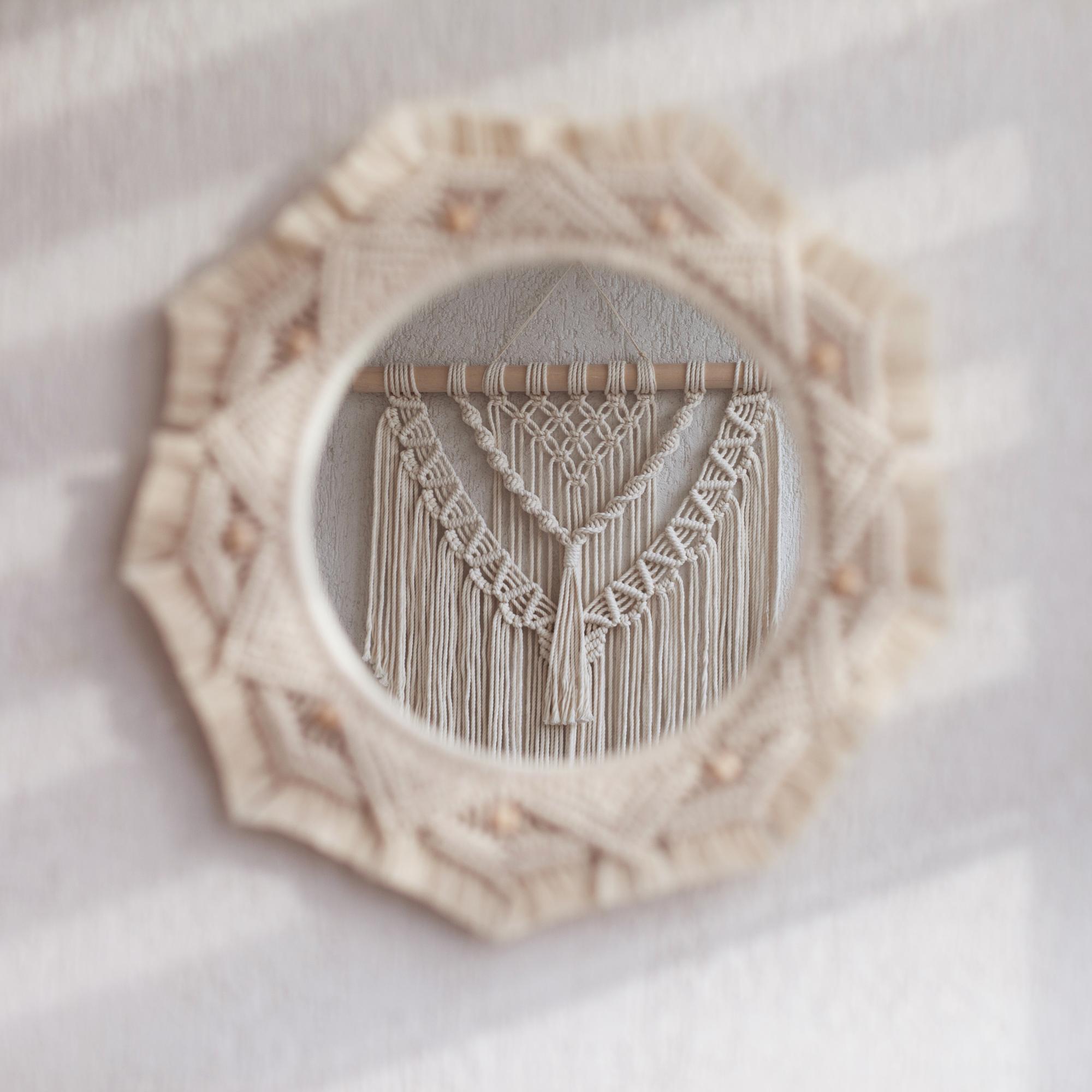 Delikatny monogram na płótnie
